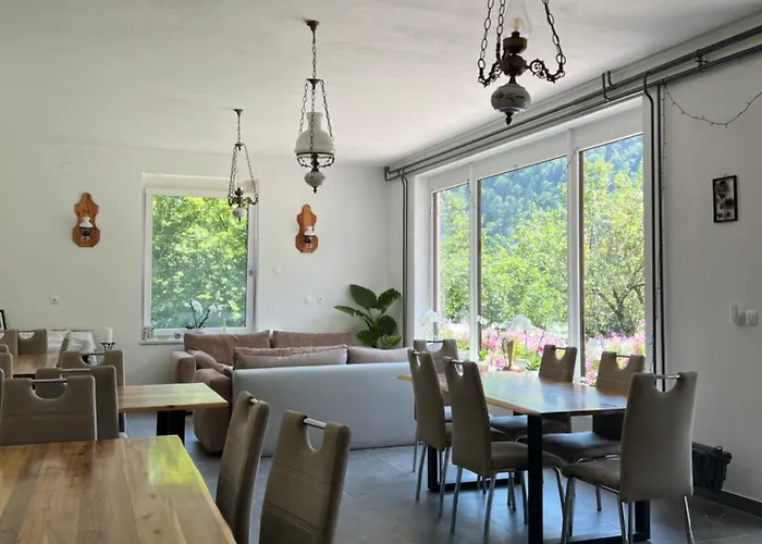 Gaj Pod Brezami Pansiyon *